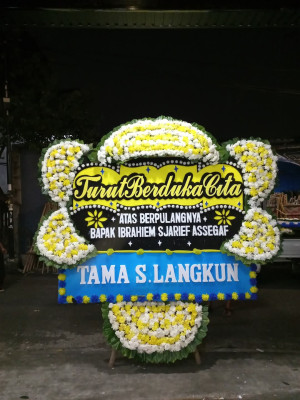 Papan Bunga Duka di Wasile Selatan