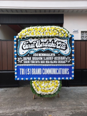 Papan Bunga Duka di Wasile Selatan